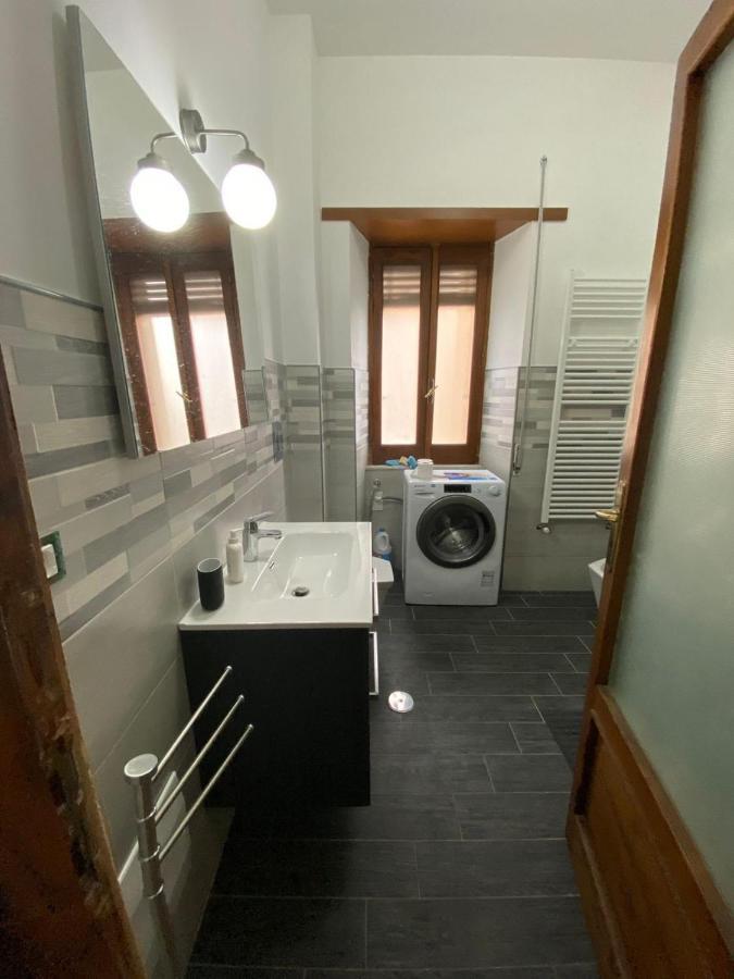 La Casa Di Gianfry Apartment เปาลา ภายนอก รูปภาพ